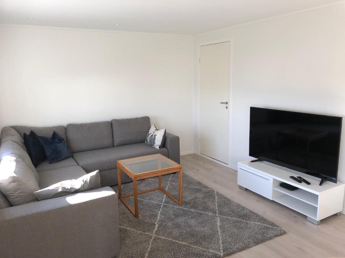 Cozy Apartment In The Middle Of Lofoten Leknes Bagian luar foto